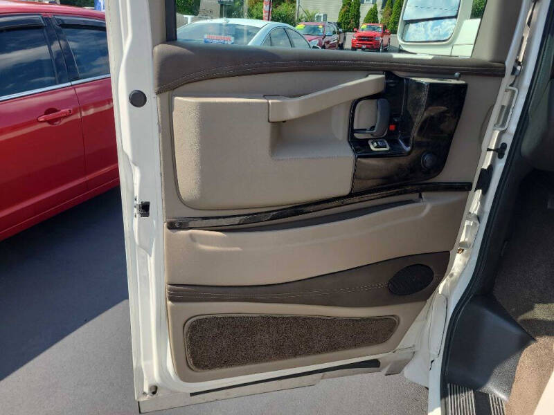 2019 GMC Savana 2500