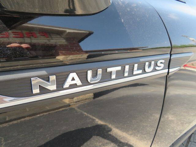 2020 Lincoln Nautilus Standard