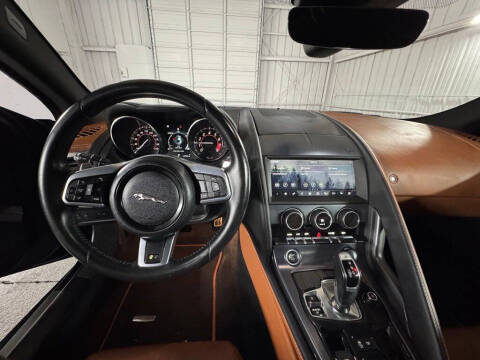 2020 Jaguar F-TYPE R