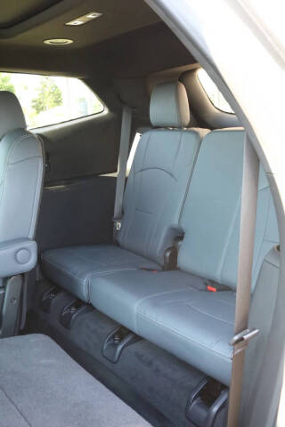2022 Buick Enclave Essence