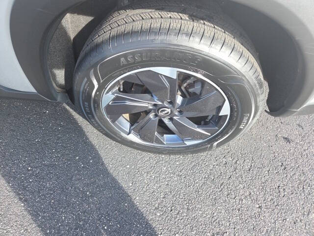 2024 Nissan Rogue SV