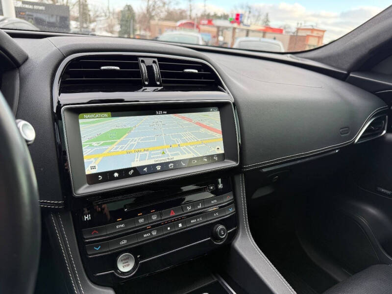 2019 Jaguar F-PACE S