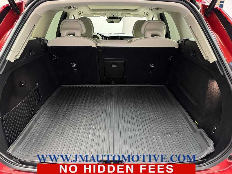 2019 Volvo XC60 T5 Momentum
