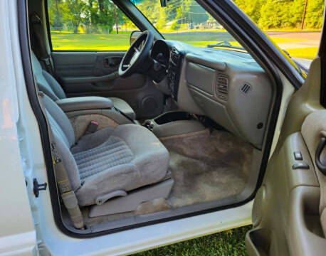 2002 Chevrolet S-10 Blazer
