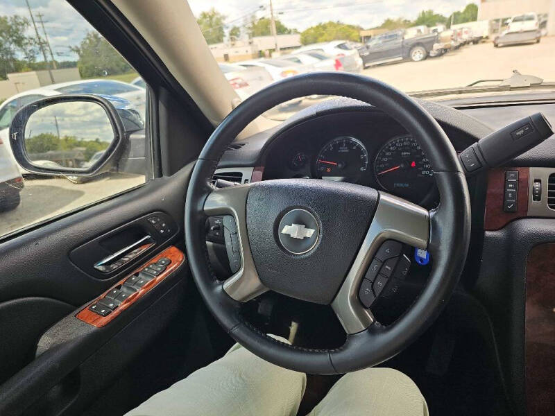 2013 Chevrolet Avalanche LT Black Diamond