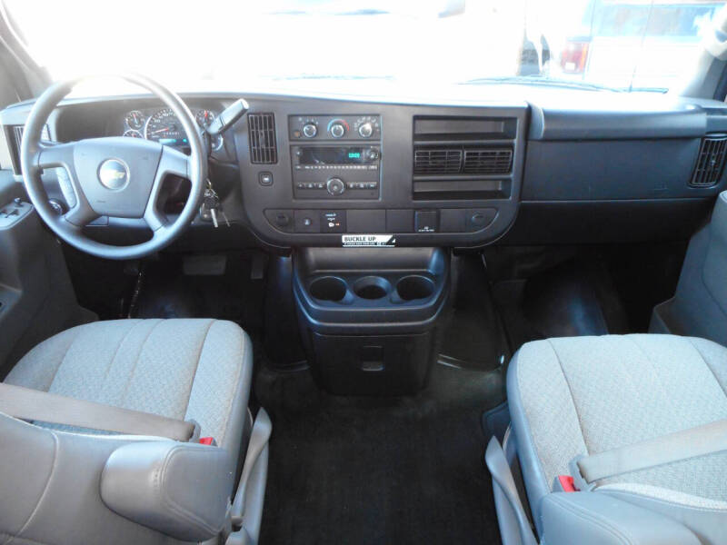 2017 Chevrolet Express LT 3500