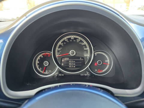 2018 Volkswagen Beetle 2.0T SE