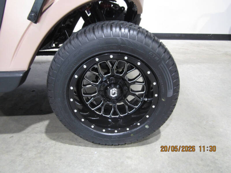 2020 E-Z-GO Storm Electric golf cart