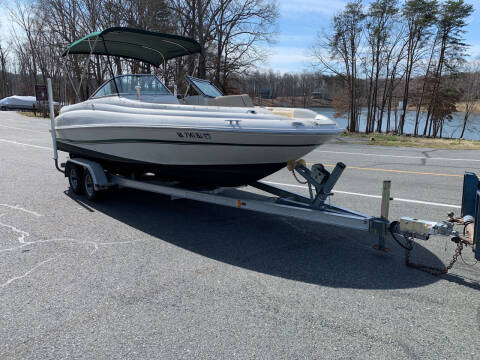 2000 Sea Ray 210 Sun Deck for sale at Performance Boats in Spotsylvania VA