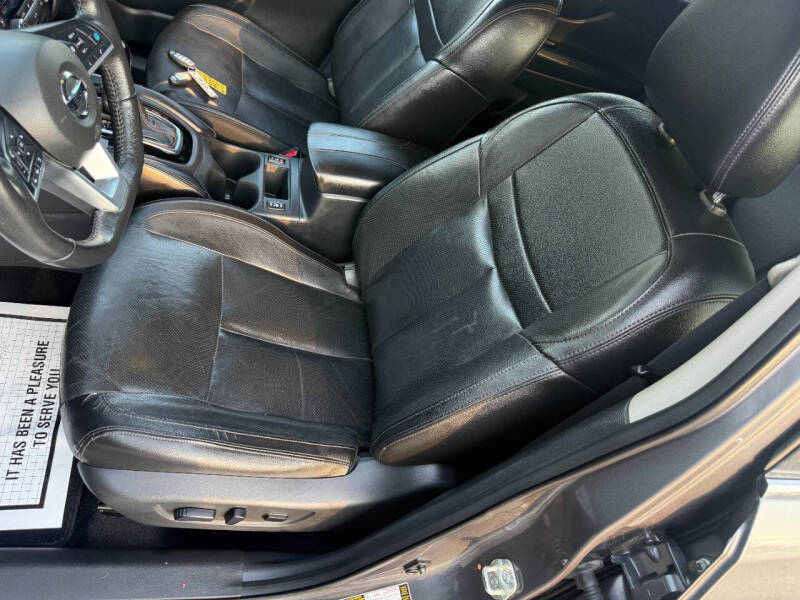 2019 Nissan Rogue SV