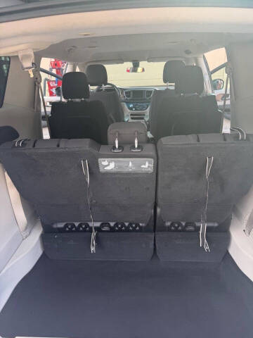 2018 Chrysler Pacifica LX