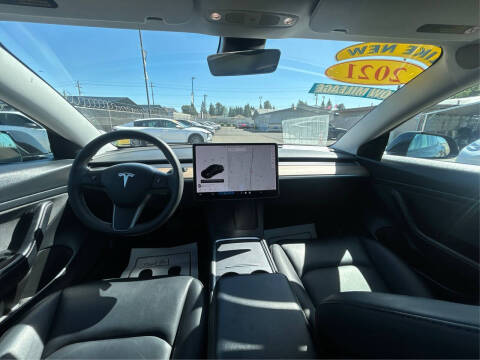 2021 Tesla Model 3 Standard Range Plus