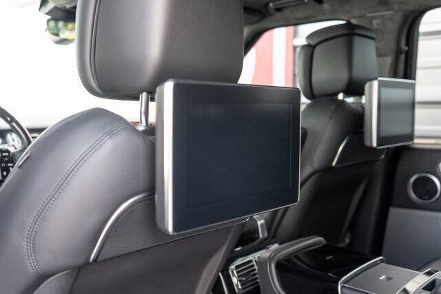 2019 Land Rover Range Rover 26