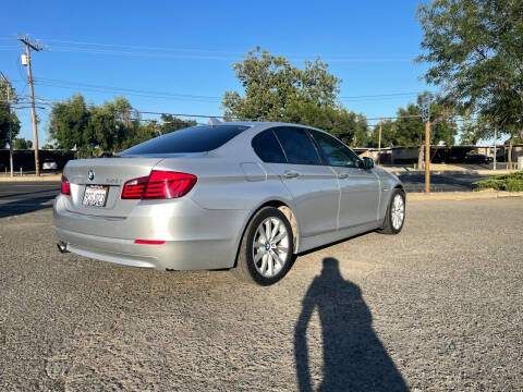 2011 BMW 5 Series 528i