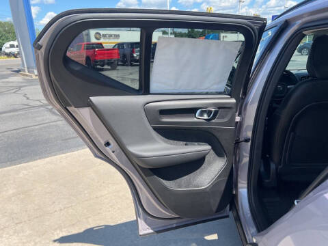 2026 Volvo XC40 B5 Core