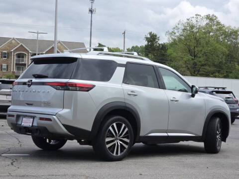 2023 Nissan Pathfinder Platinum
