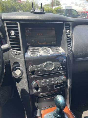 2009 Infiniti FX50
