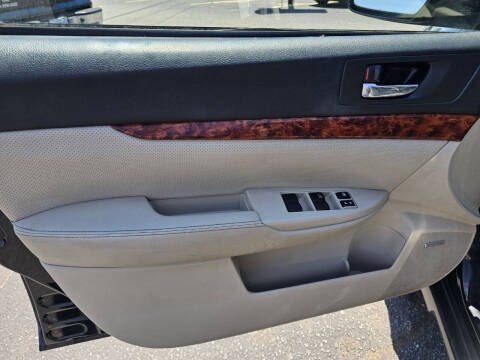 2011 Subaru Outback 2.5i Limited