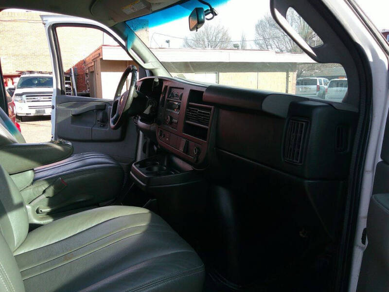 2016 Chevrolet Express 2500