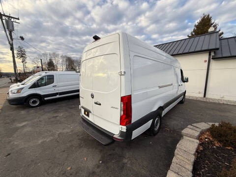 2022 Mercedes-Benz Sprinter 2500