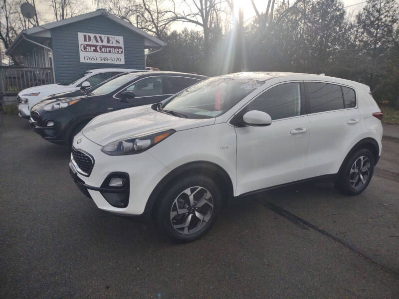 2022 Kia Sportage for sale at Dave's Car Corner in Hartford City IN