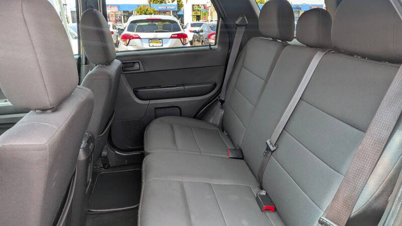 2011 Ford Escape XLT
