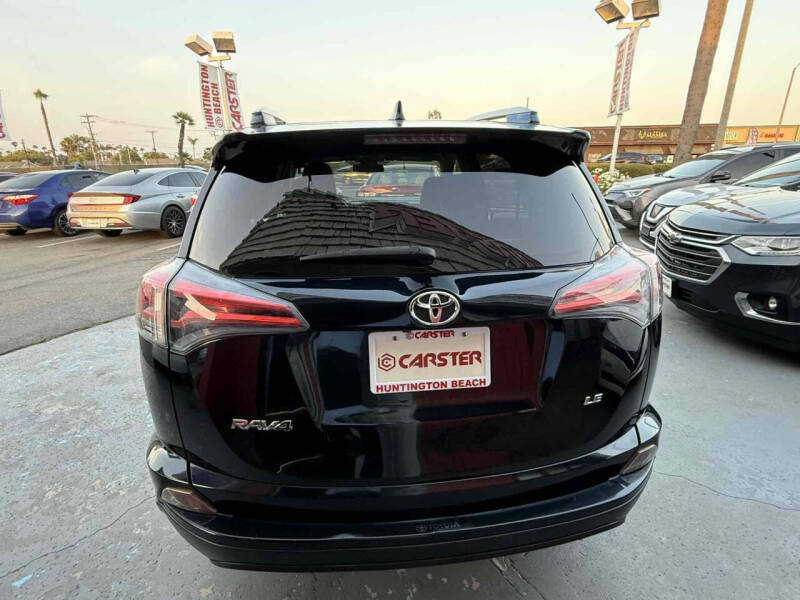 2017 Toyota RAV4 LE