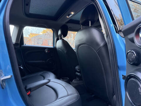 2017 MINI Hardtop 4 Door Cooper