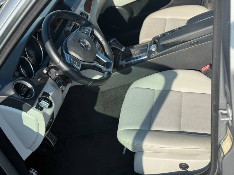 2012 Mercedes-Benz C-Class C 250 Luxury