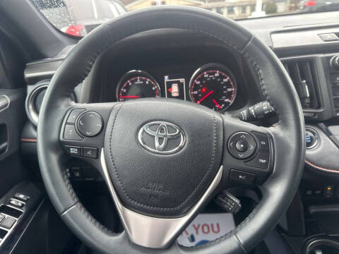 2017 Toyota RAV4 SE