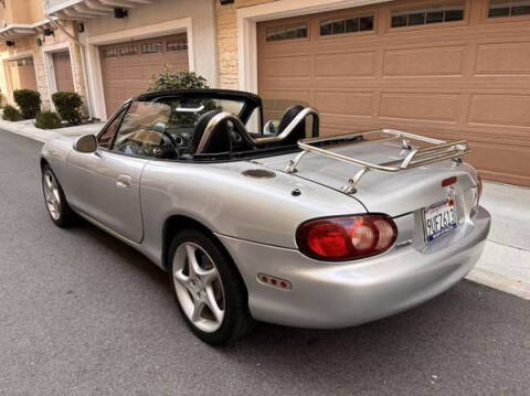 2003 Mazda MX-5 Miata