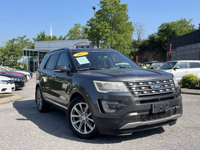 2017 Ford Explorer Limited FWD's photo