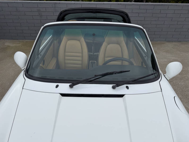 1992 Porsche 911 Carrera 2