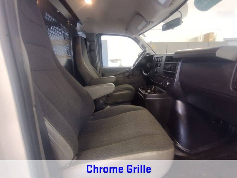 2024 GMC Savana 2500