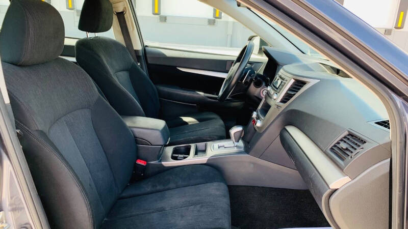 2014 Subaru Outback 2.5i