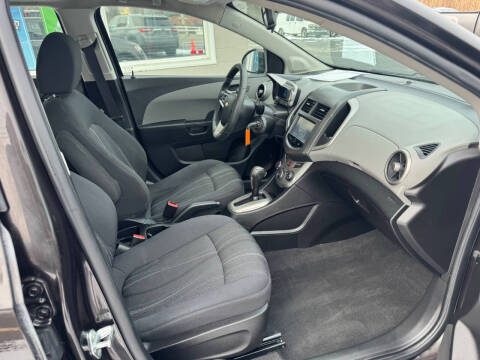 2016 Chevrolet Sonic LT Auto