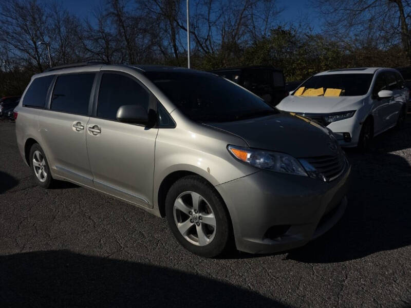 2016 Toyota Sienna