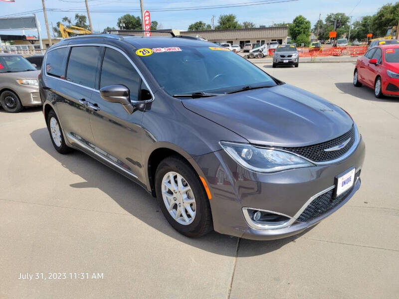 2020 Chrysler Pacifica Touring L