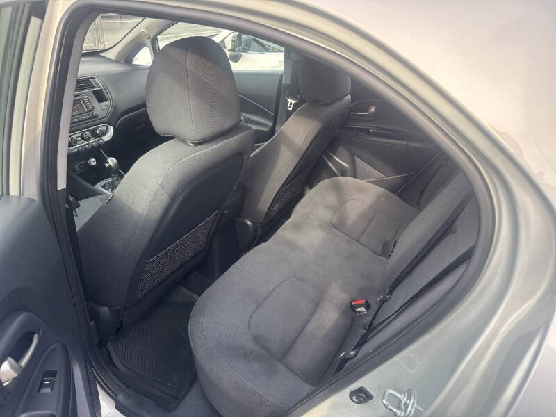 2012 Kia Rio 5-Door EX