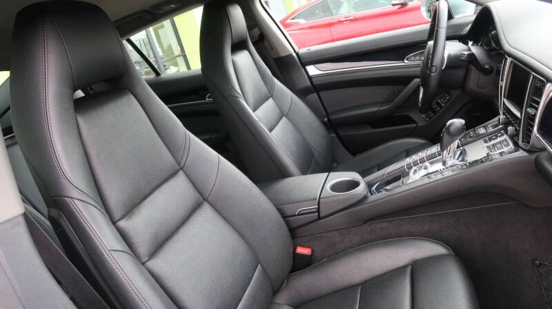 2015 Porsche Panamera