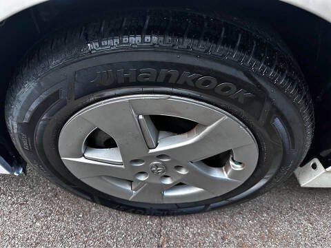 2011 Toyota Prius Two