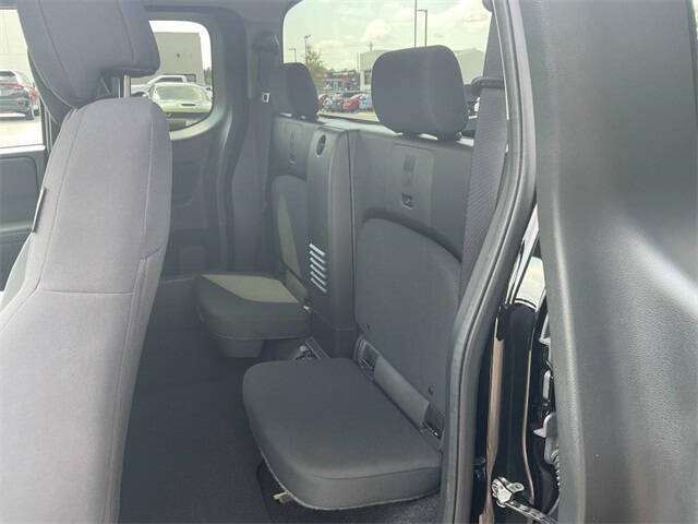 2022 Nissan Frontier S