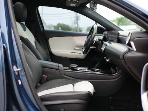 2019 Mercedes-Benz A-Class A 220