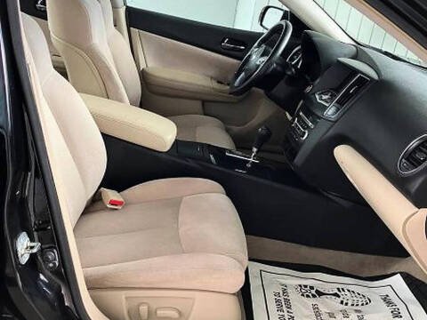 2014 Nissan Maxima