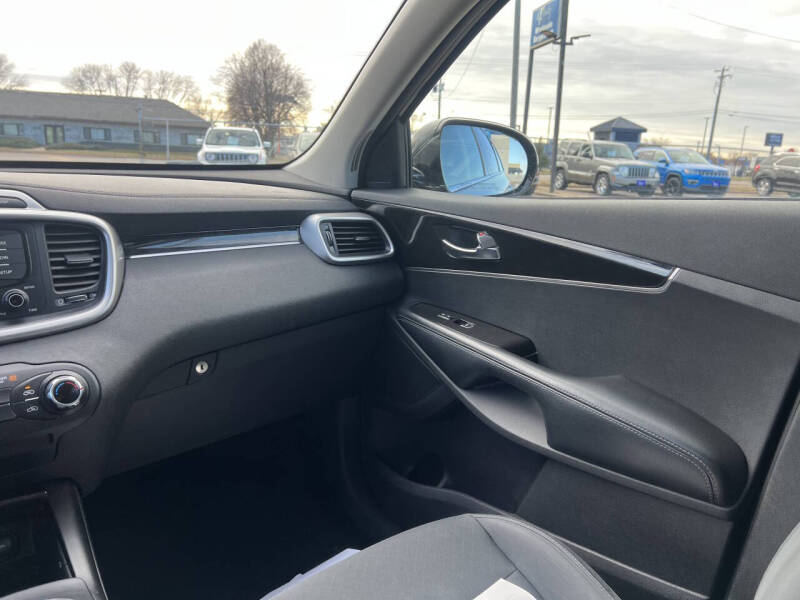 2018 Kia Sorento LX V6