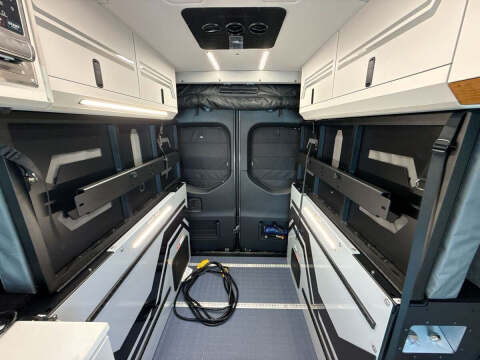 2025 Mercedes-Benz Sprinter