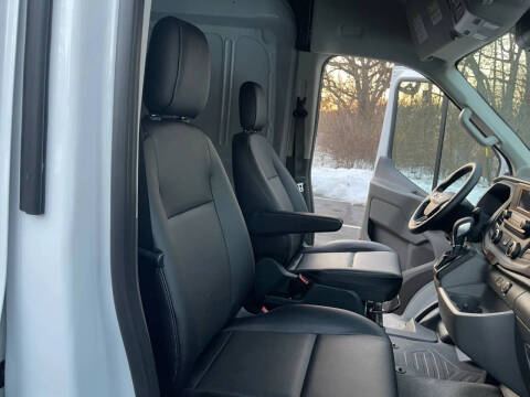 2022 Ford Transit 250