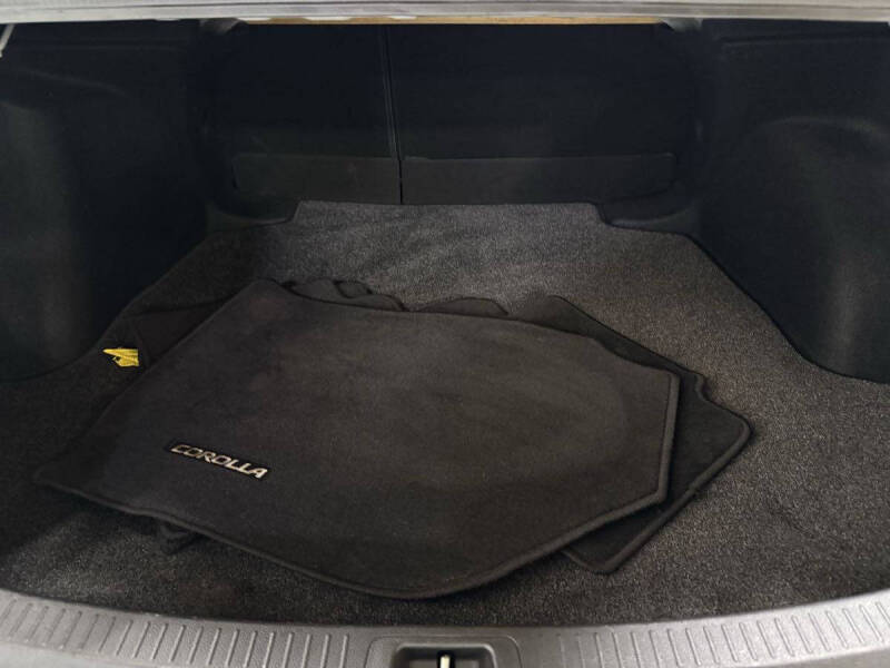 2021 Toyota Corolla Hybrid LE