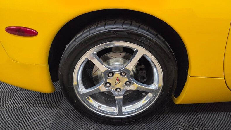 2004 Chevrolet Corvette