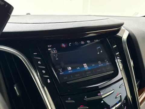 2018 Cadillac Escalade Premium Luxury
